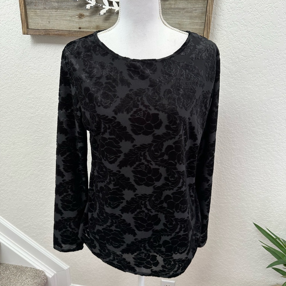 Sundance black burnout crushed velvet detail long sleeve top ladies size Large